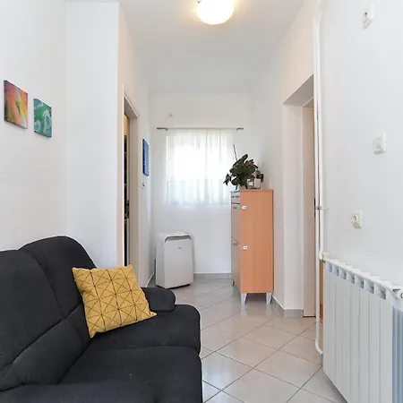 Apartment Fuer 4 Personen Ca 45 Qm In Pula, Istrien Istrische Riviera *